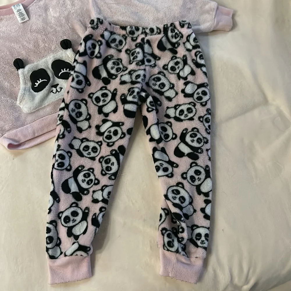 The Children’s Place panda jammies